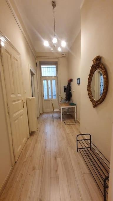 Wesseleny Apartment Near Synagogue With Ac After Renovation Budapest Esterno foto